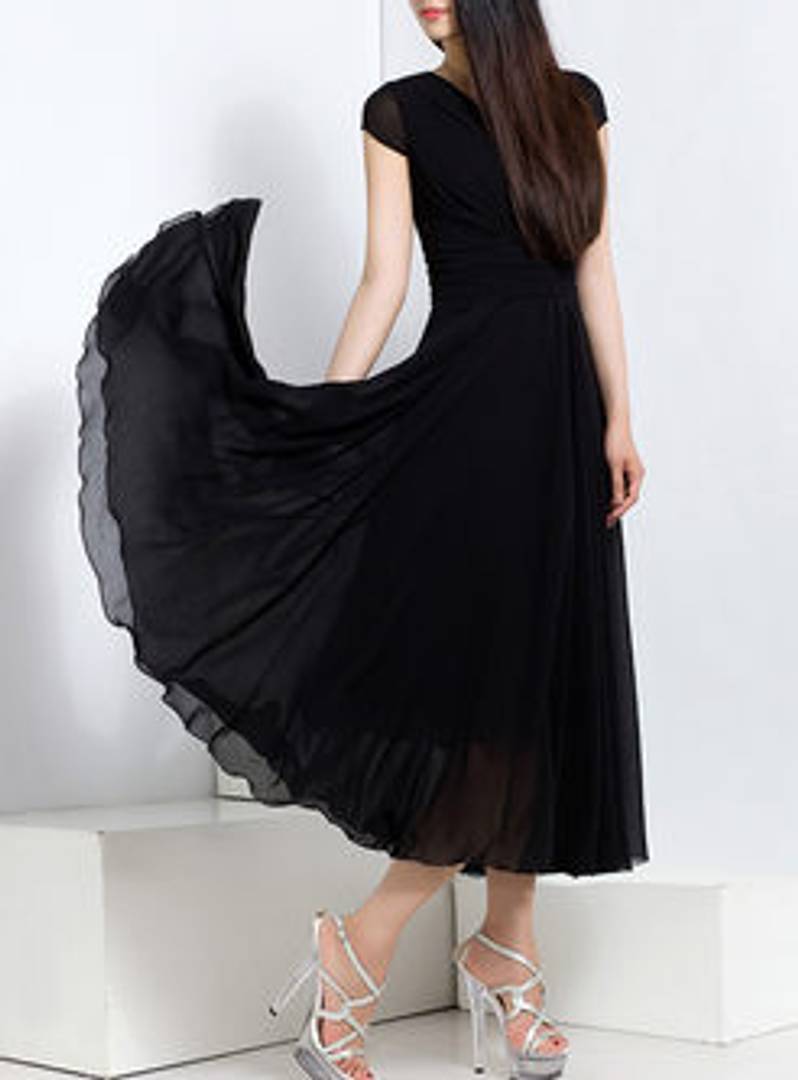 Black V-Neck Long Maxi Dress