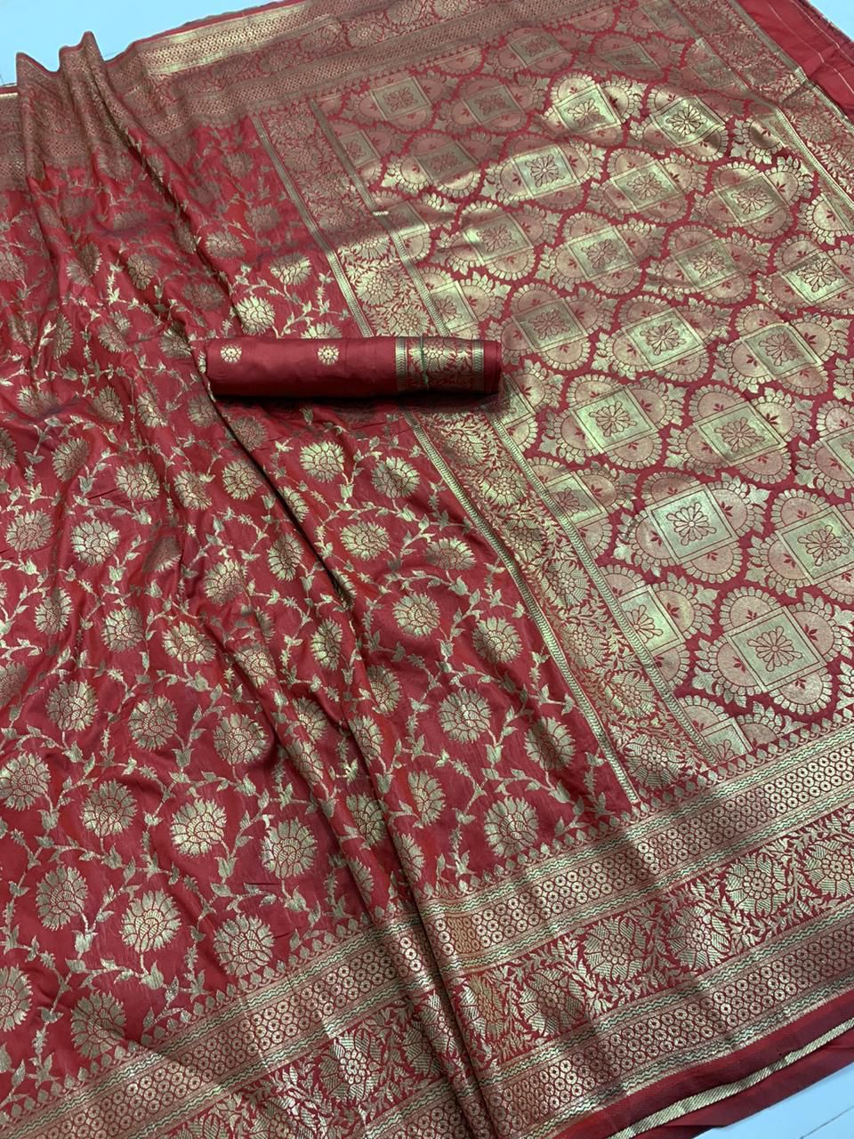 Banarasi Handloom Soft Silk Weaving  Saree