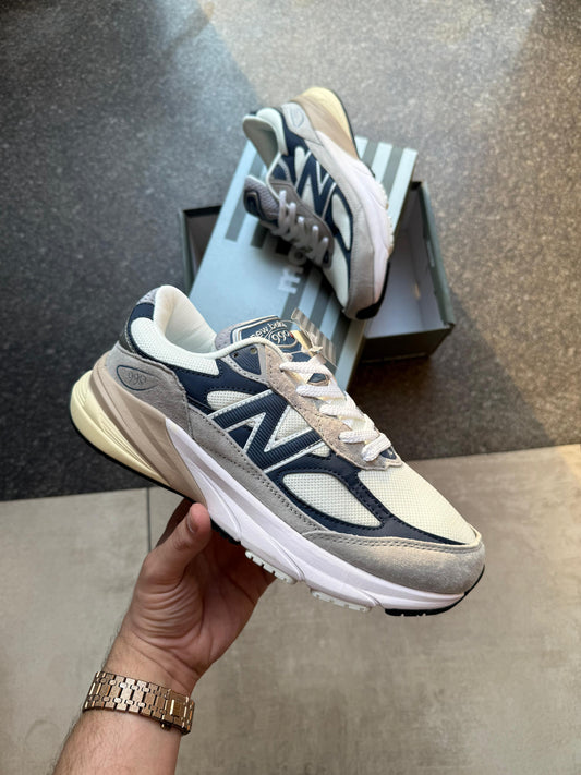 New Balance 990v6