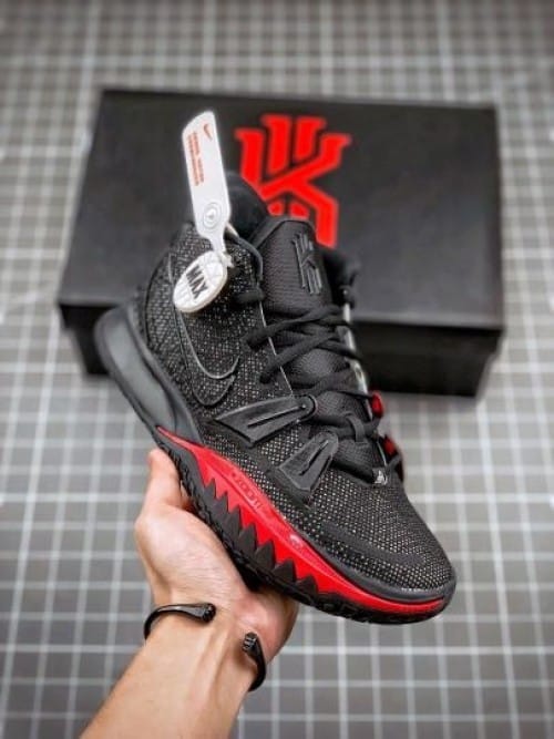 Kyrie 7 "BRED"