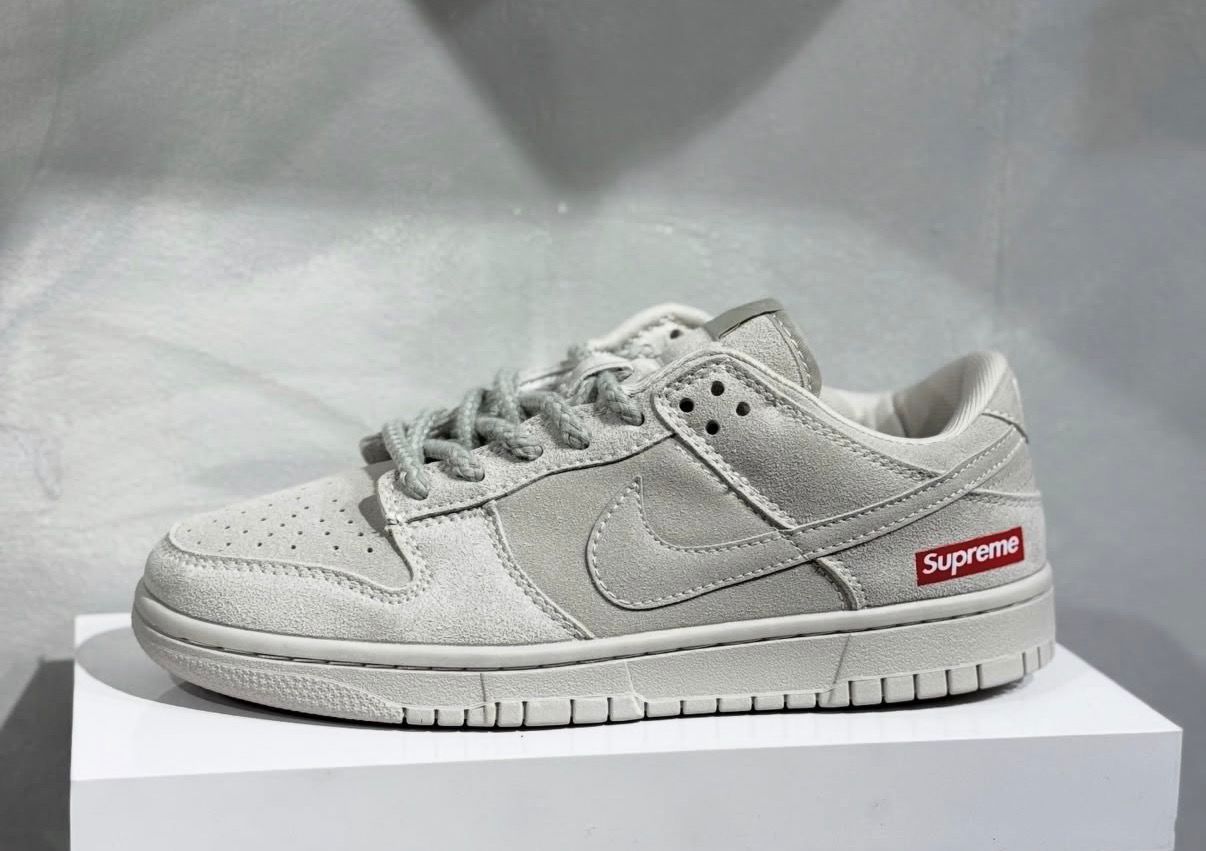 SB DUNK SUPREME BEIGE