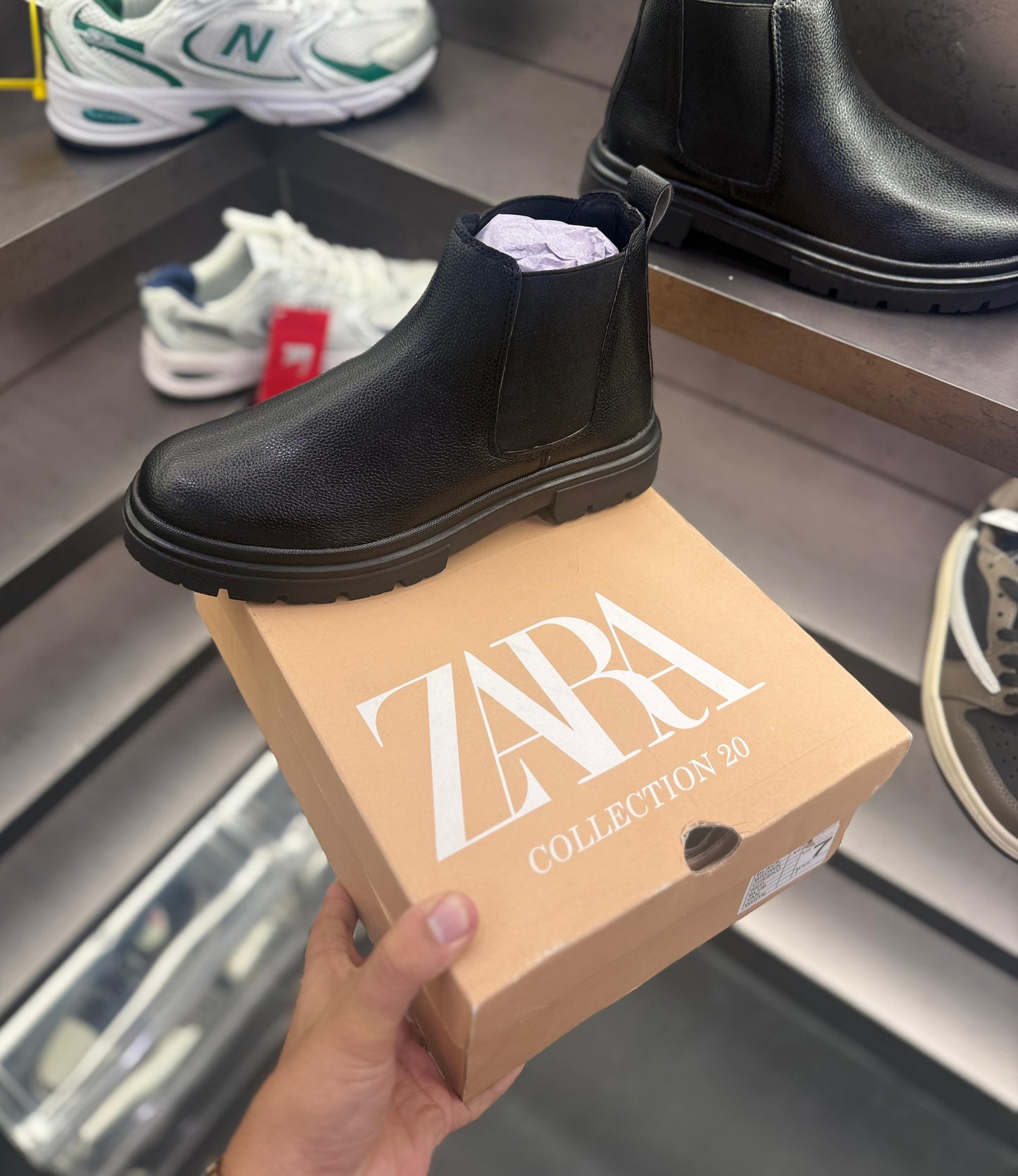 CHUNKY CHELSEA BOOTS