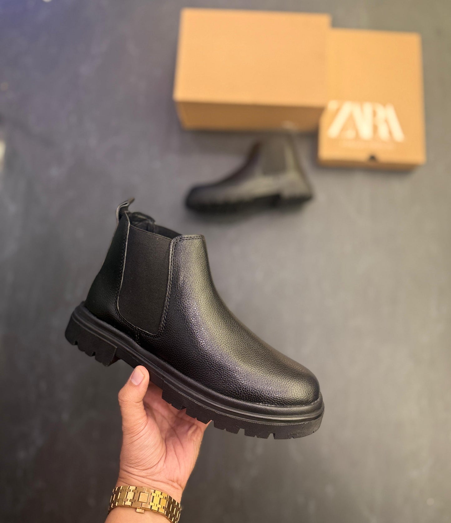 CHUNKY CHELSEA BOOTS