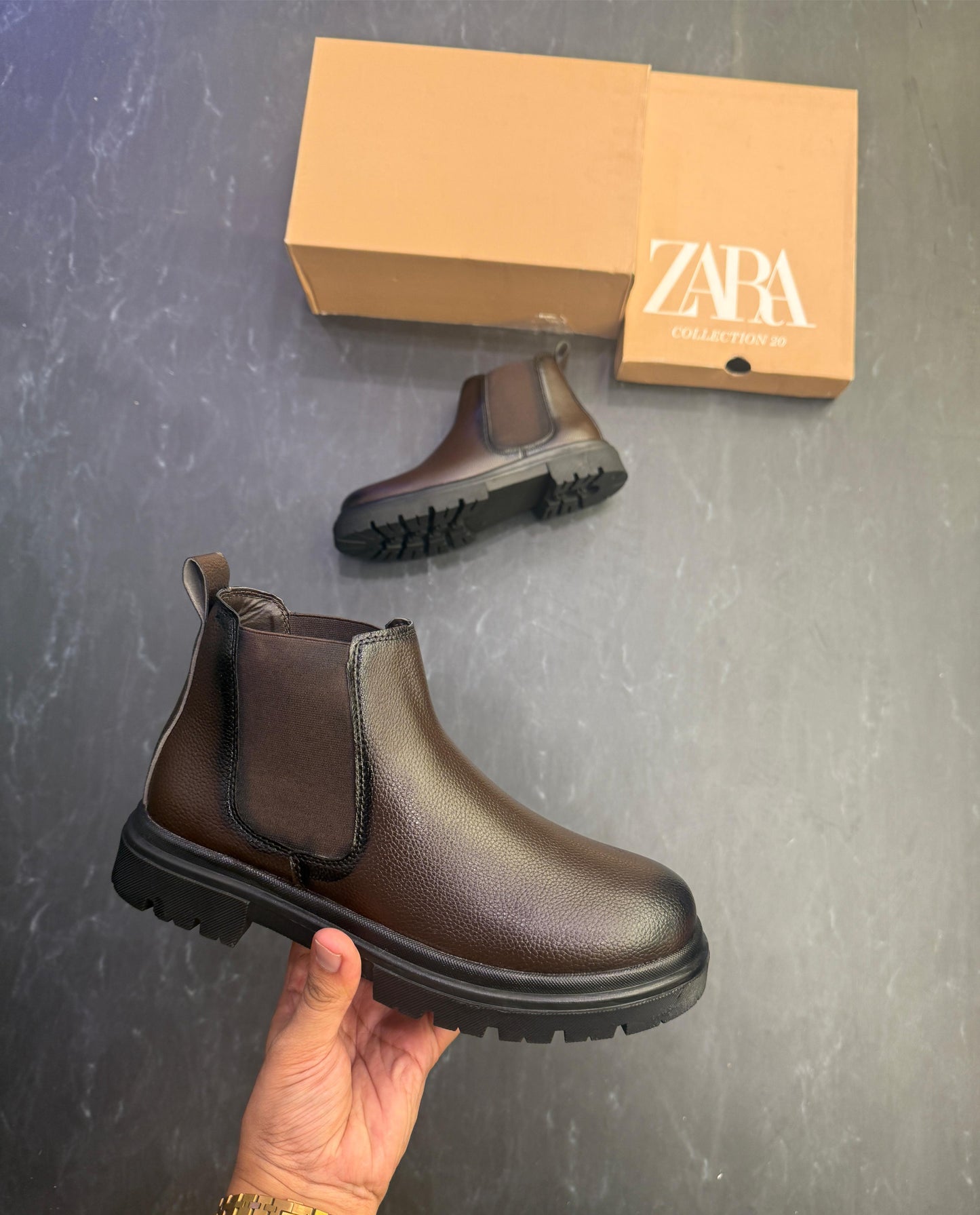 CHUNKY CHELSEA BOOTS
