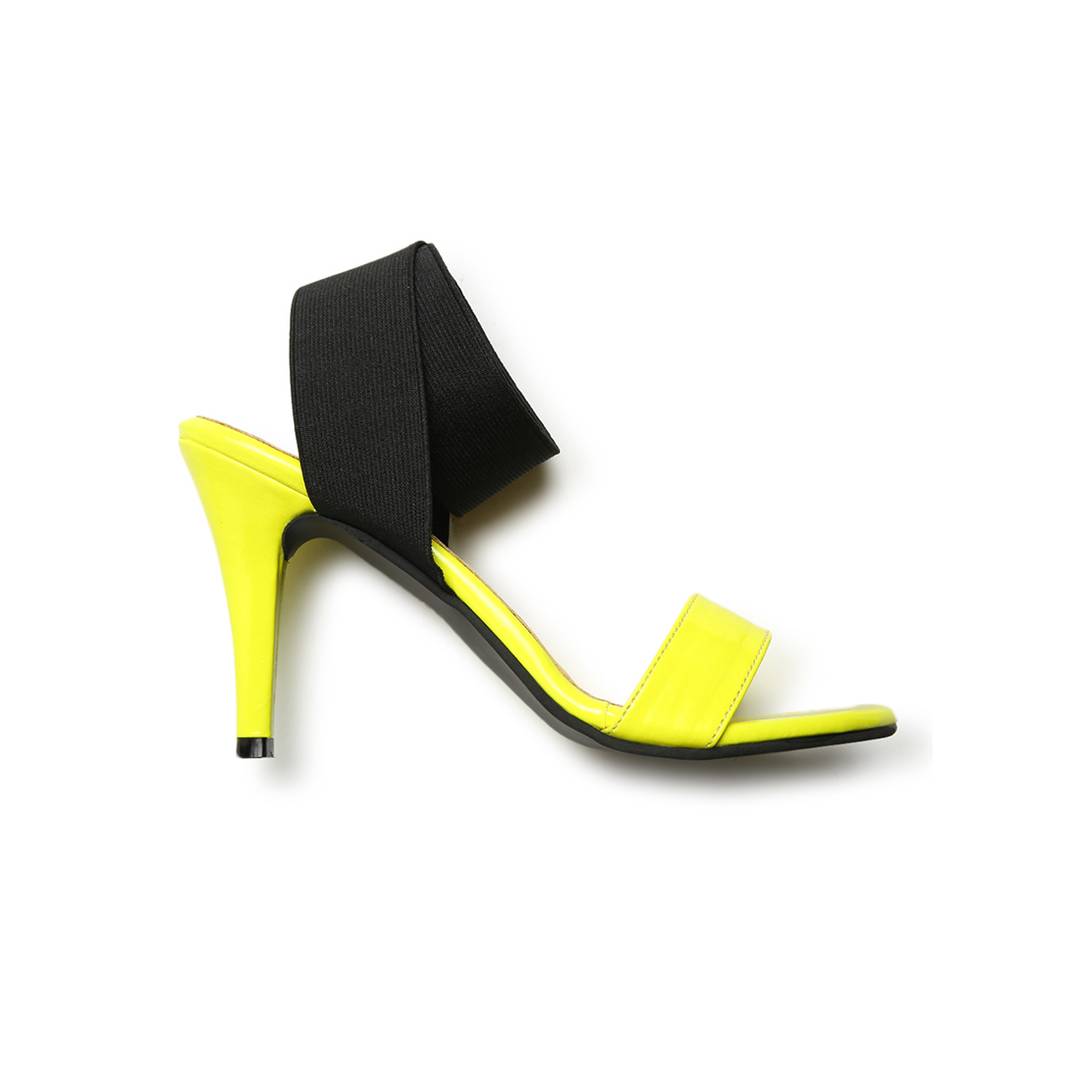 G By Guess Felicity Viper Yellow and Black Heels Patent Leather Back | Black  heels, Heels, Snake heels