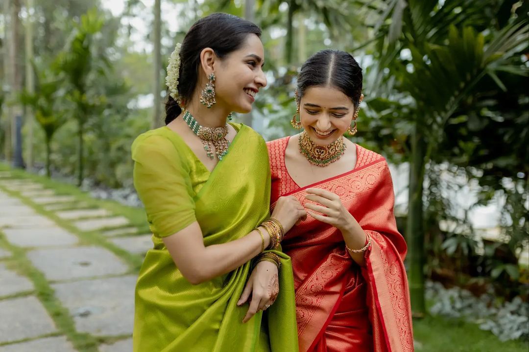 Saree pick of the week! This gorgeous Green Banarasi Silk Saree has been  picked out exclusively for you! Only… | Cotton saree designs, Trendy sarees,  Stylish sarees